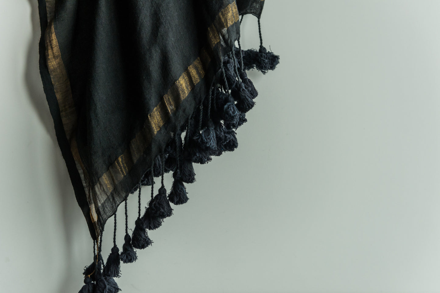 HERITAGE Long Tassels - Smoky Black - Noor xo ™ - 1