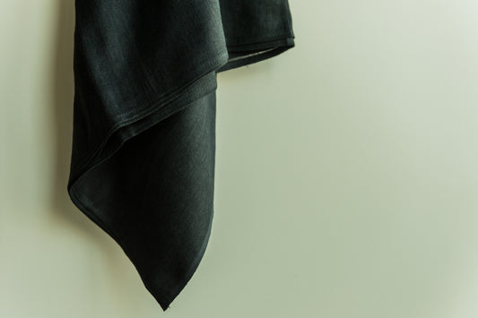 ESSENTIAL Scarf - Smoky Black - Noor xo ™